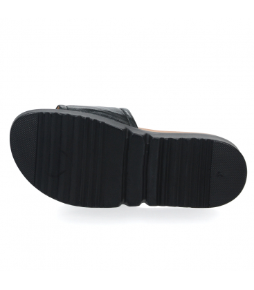 Černé sportovní kožené pantofle 109166