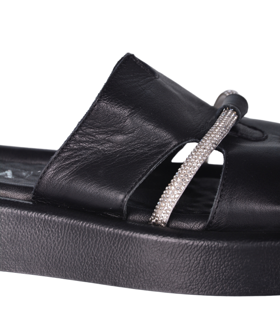 Dámské černé pantofle s kamínky 010-621