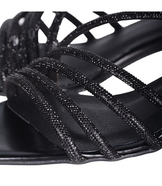 Černé štrásované sandály 07-1815