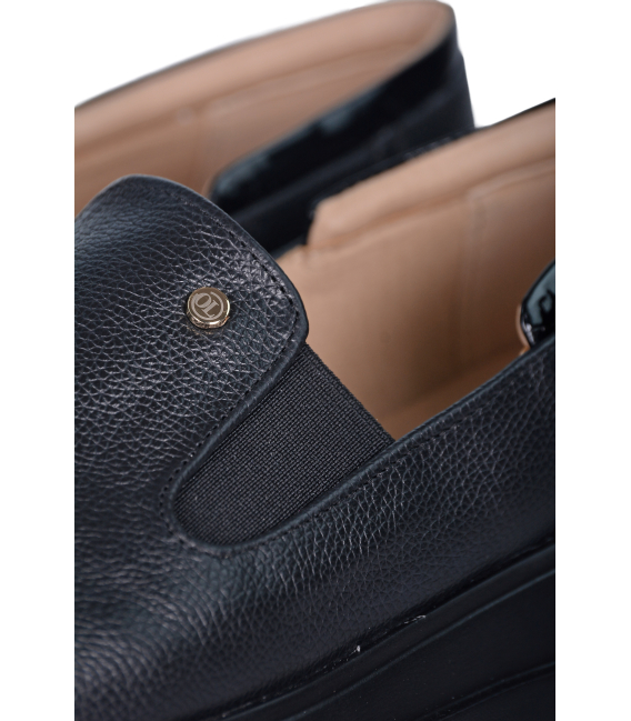 Černé kožené slip on mokasiny DTE054
