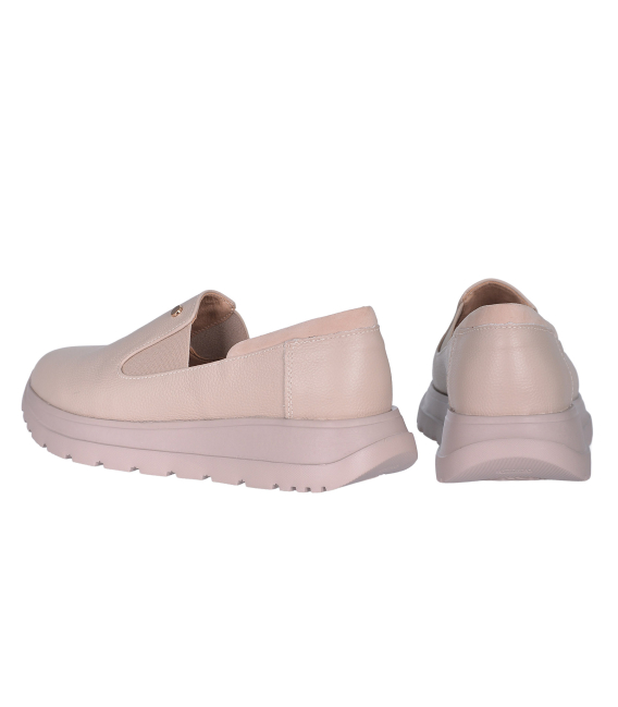 Béžové kožené slip on mokasiny DTE054