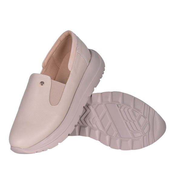 Béžové kožené slip on mokasiny DTE054