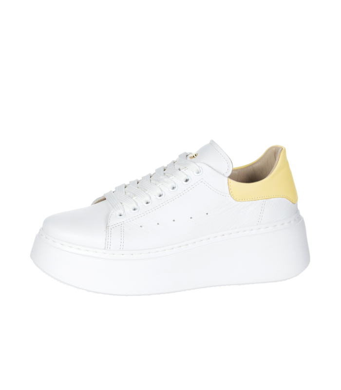 Bílé tenisky se žlutou patou n408s2