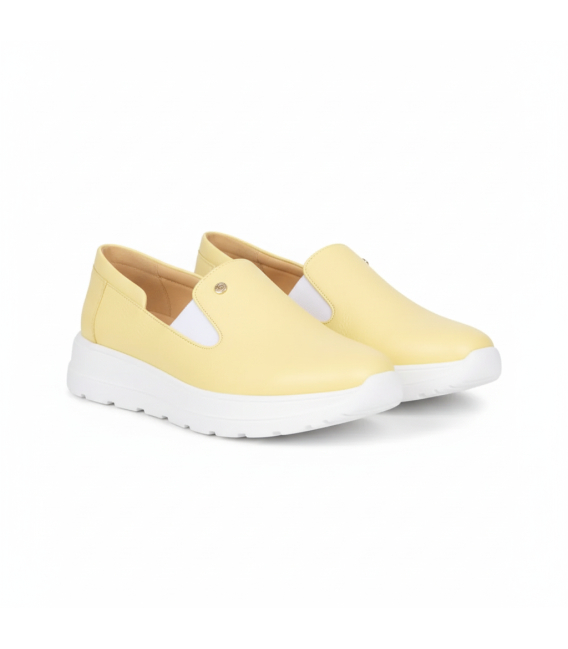  Žluté kožené slip on mokasiny DTE054