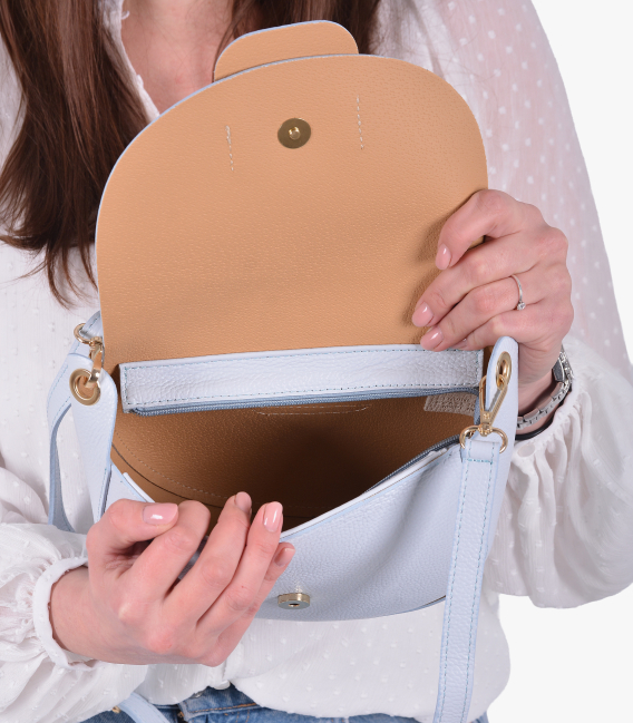 Zvýhodněný set modré perforované tenisky 2532+kabelka Sofia