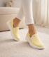  Žluté kožené slip on mokasiny DTE054