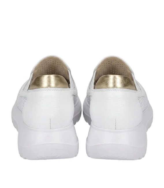 Zvýhodněný set bílý perforovaný slip on mokasíny DTE054+kabelka Sofia