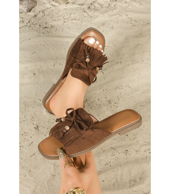 Pohodlné letní pantofle s třásní