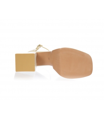 Bežové perleťové jednoduché kožené sandály na širokém podpatku DSA2302